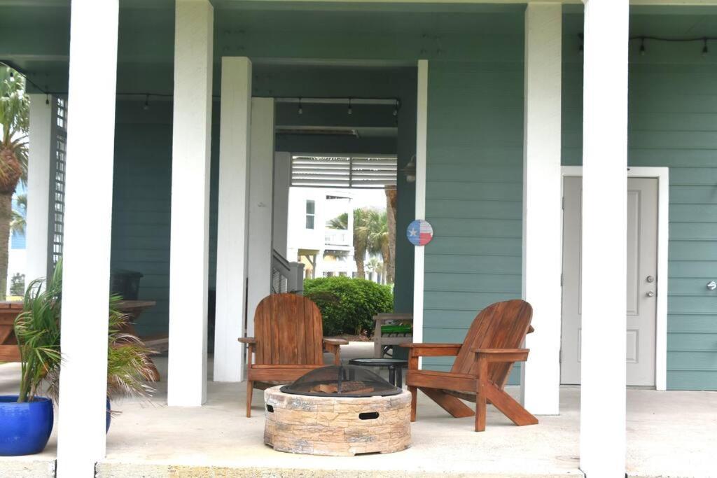 Ocean View House At Pointe West Villa Galveston Exterior photo