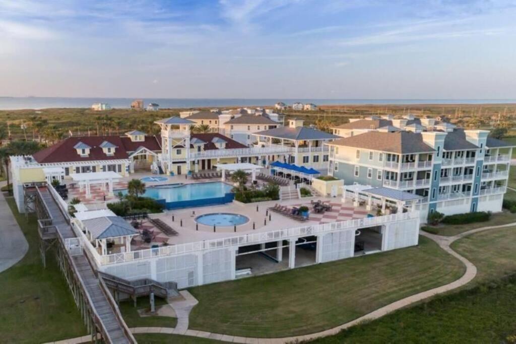 Ocean View House At Pointe West Villa Galveston Exterior photo