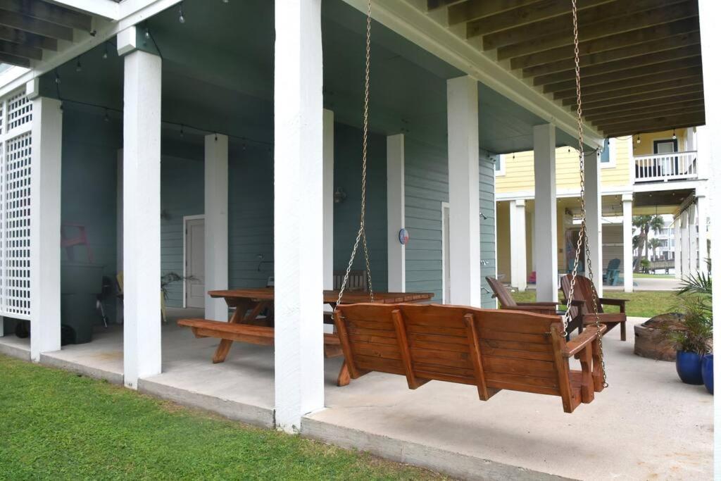 Ocean View House At Pointe West Villa Galveston Exterior photo